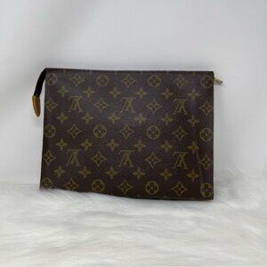 416 Pre Owned Authentic Vintage Louis Vuitton Monogram Toiletry Pouch Bag